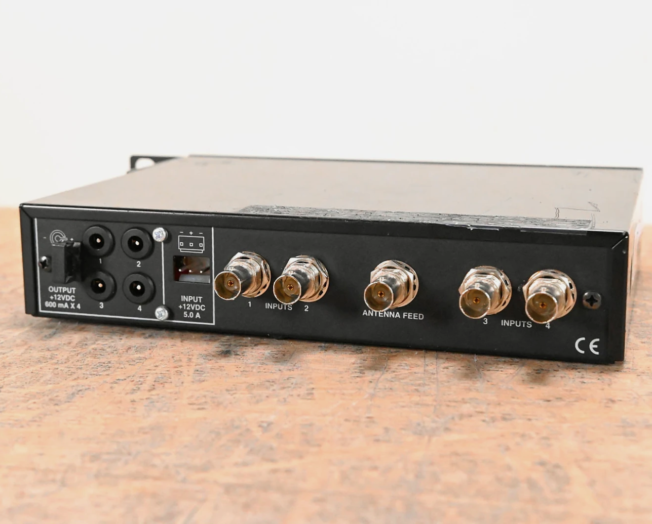 Антенный комбайнер Audio-Technica MCB4 IEM Combiner 2